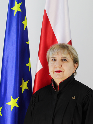 მანანა ნიკაჭაძე